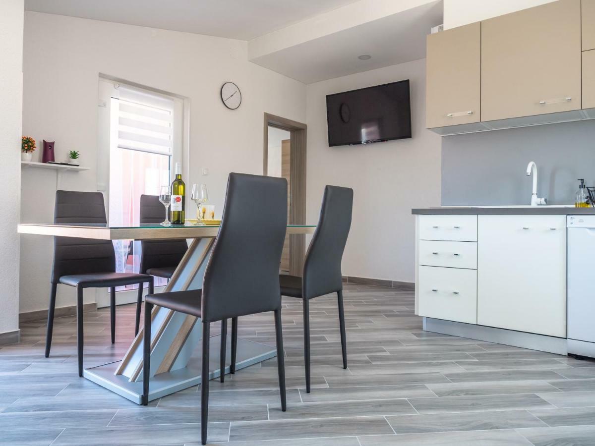 Apartment ˝Soleil˝ Vir Kültér fotó