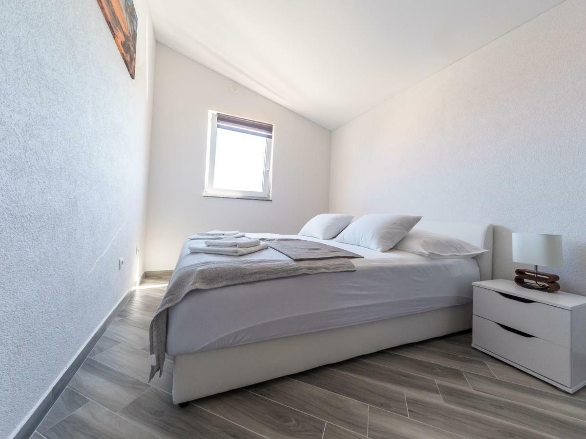 Apartment ˝Soleil˝ Vir Kültér fotó